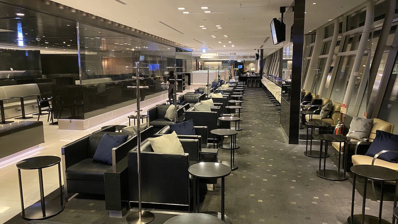 ANA Lounge at Tokyo Haneda Airport