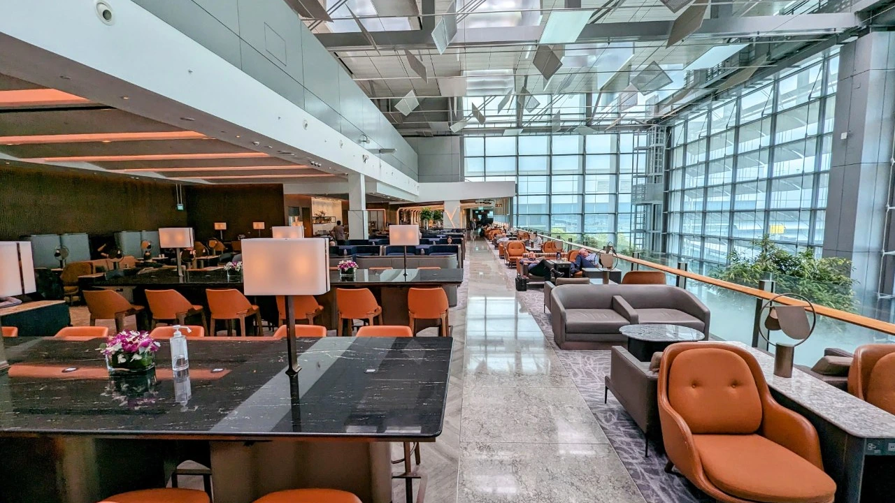 Singapore Airlines SilverKris Lounge at Singapore Changi Airport