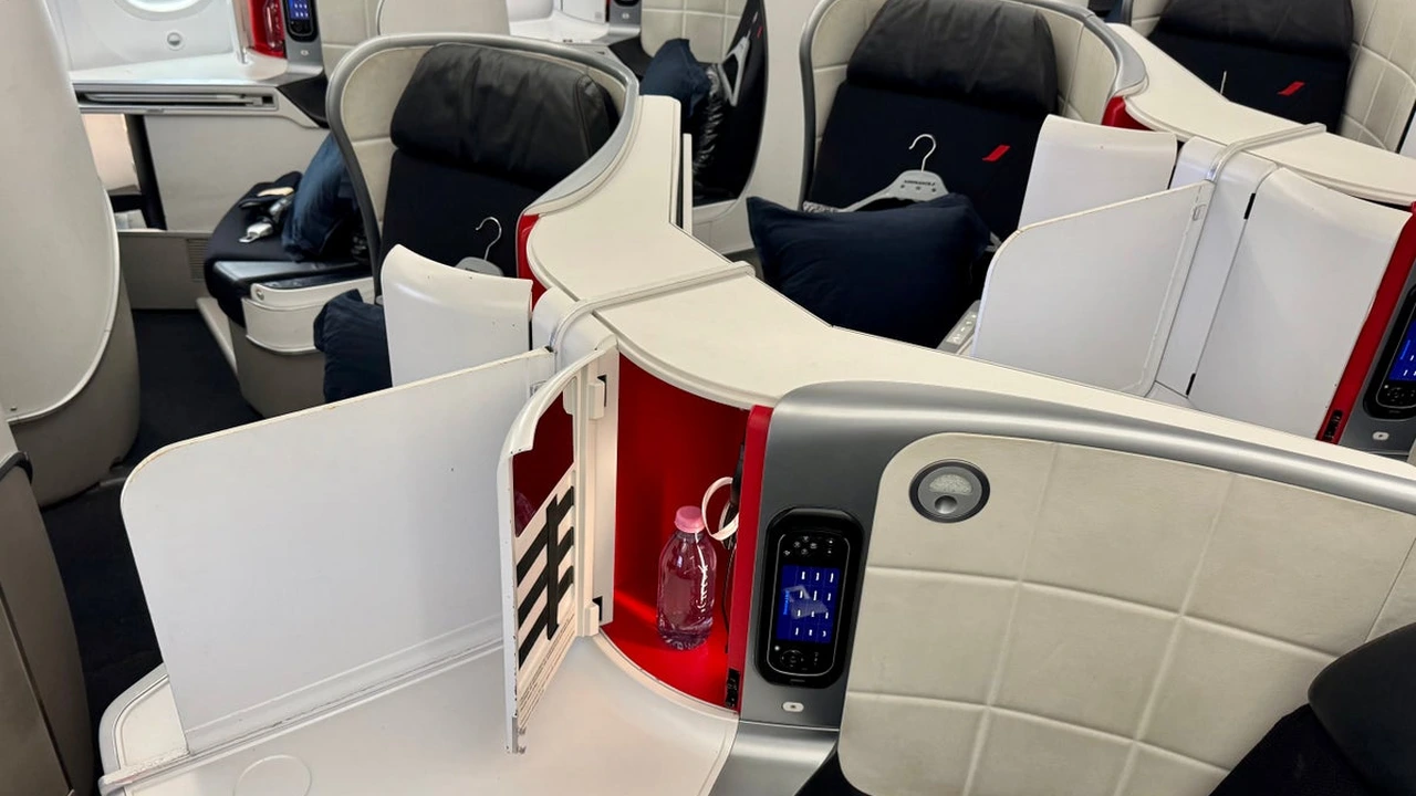 Air France business class cabin details and Clarins skincare