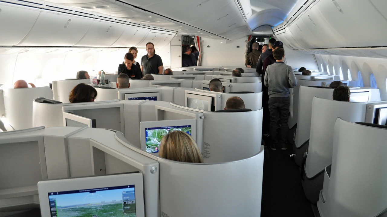 Air France A350 business class suite