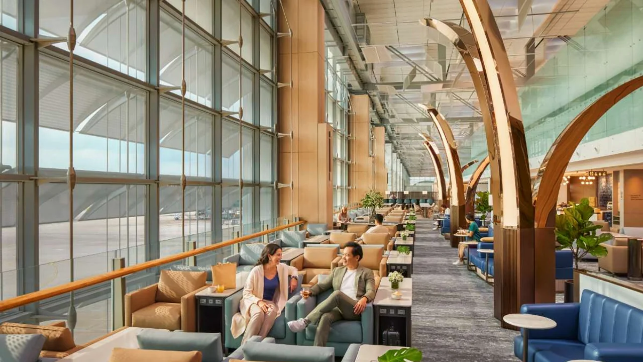 Singapore Changi Airport lounge